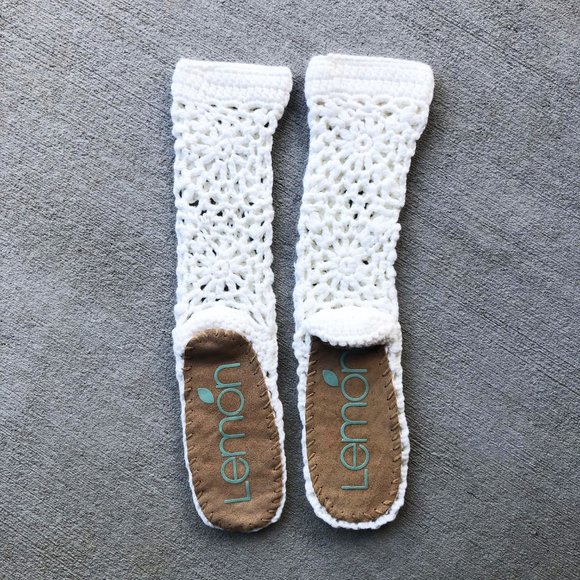 Lemon Cream Crochet Legwear Slippers / Legwarmers, Cable Knit Slippers - Picture 6 of 9